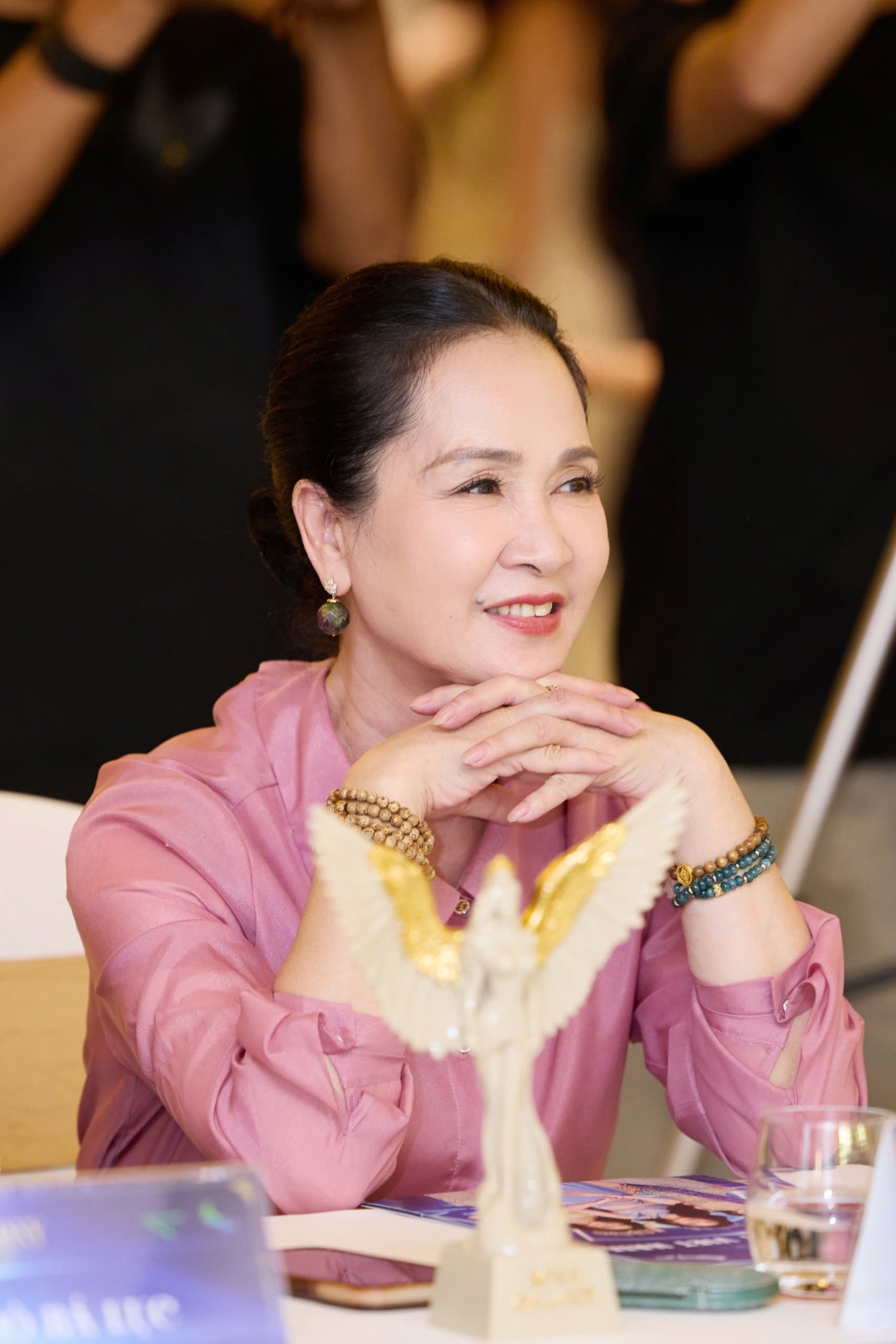 NSND Lan Hương bất ngờ trước tư duy về AI của dàn thí sinh 2K7, 2K8