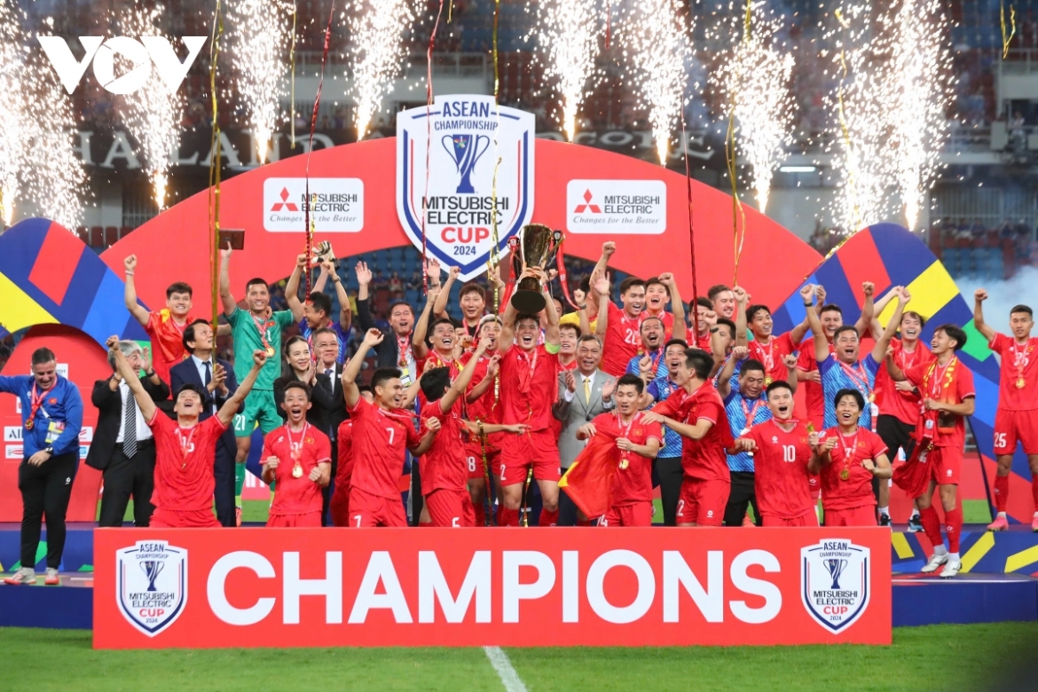 ĐT Việt Nam là ĐKVĐ ASEAN Cup và đang hướng đến lần đầu tiên bảo vệ thành công danh hiệu vô địch Đông Nam Á. (Ảnh: Phạm Ngọc)