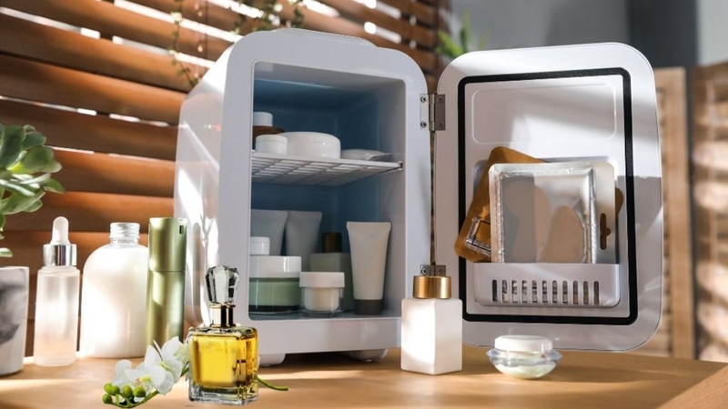 Để nước hoa trong tủ lạnh có giúp giữ mùi lâu hơn?