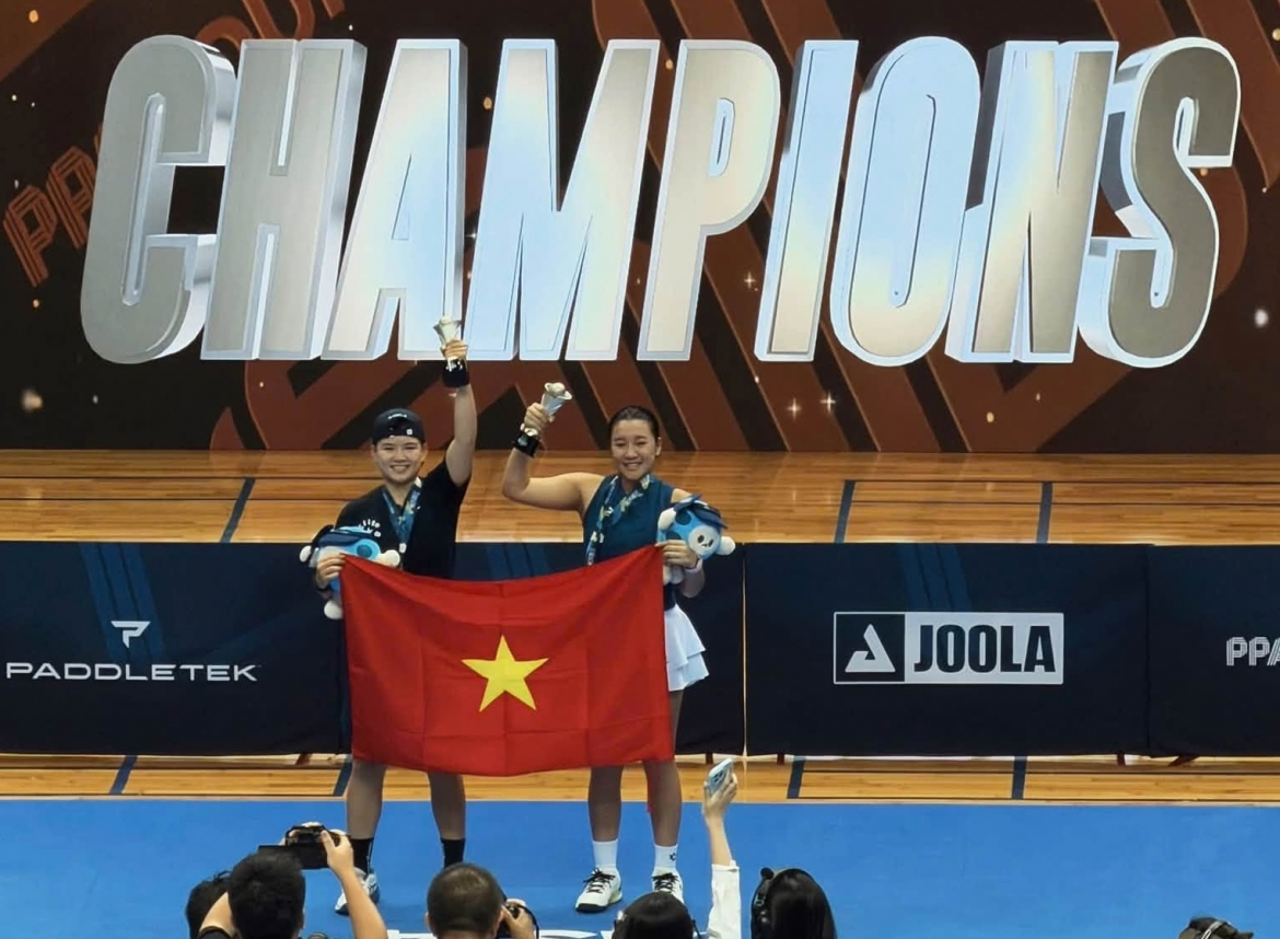 Hồ Thị Trúc Tâm và Sophia Huỳnh Trần vô địch nội dung đôi nữ tại Shenzen Open 2026. (Ảnh: FBNV)