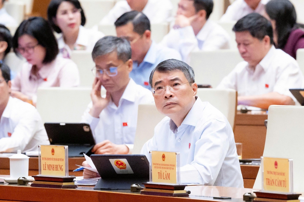 Thủ tướng Chính phủ Lê Minh Hưng cùng các đại biểu tham dự Phiên họp