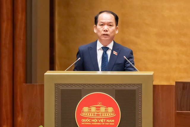 Bộ trưởng Bộ Tư pháp Hoàng Thanh Tùng phát biểu tiếp thu, giải trình, làm rõ một số vấn đề đại biểu Quốc hội nêu về Luật Phát triển đô thị.