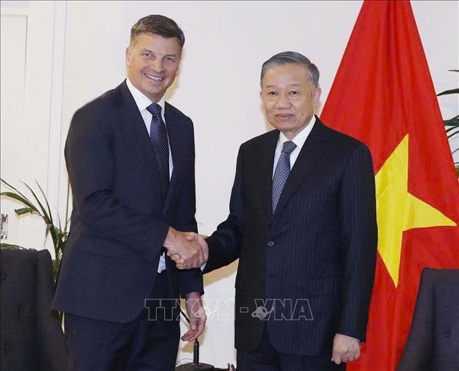Tổng Bí thư, Chủ tịch nước Tô Lâm tiếp ông Angus Taylor, Lãnh tụ Liên đảng đối lập, Chủ tịch Đảng Tự do Australia. Ảnh: Thống Nhất/TTXVN