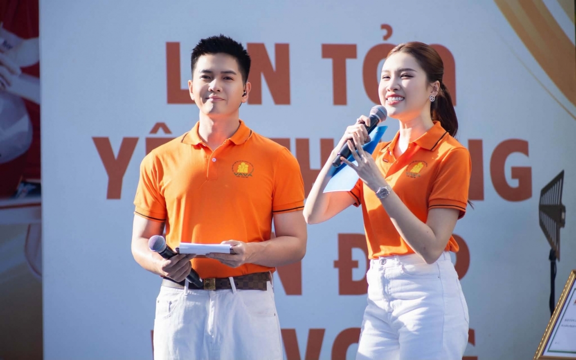 MC Tấn Ngà và Thanh Thanh Huyền
