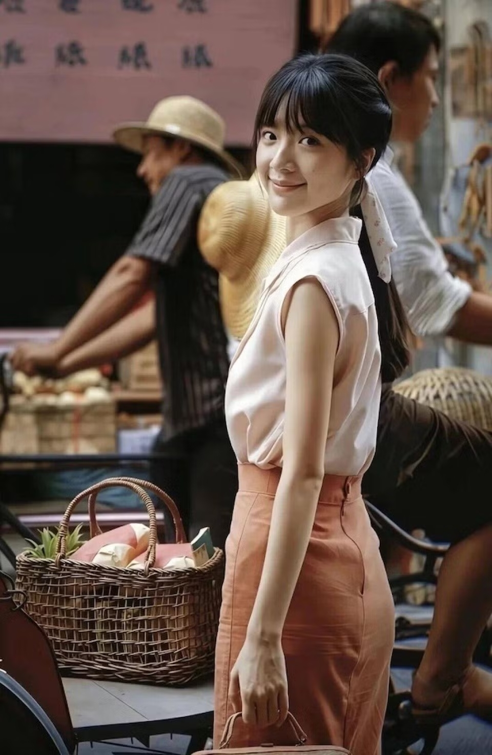 Từ một gương mặt vô danh, Lý Tư Đồng nhanh chóng được khán giả biết đến sau cú hit phòng vé. (Ảnh: Damai Entertainment)