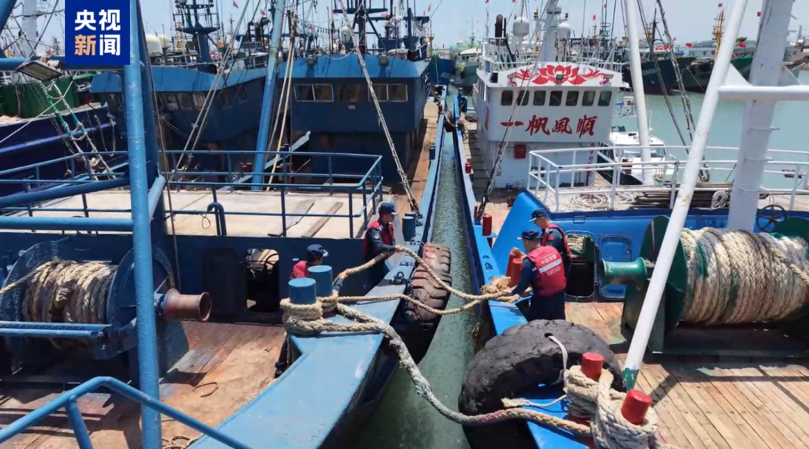 Tỉnh Phúc Kiến, Trung Quốc chuẩn bị ứng phó với bão Dolphin (Ảnh: CCTV News)