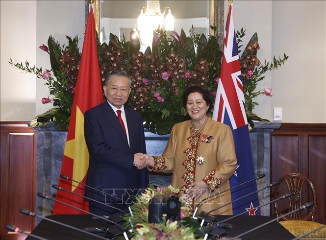 Tổng Bí thư, Chủ tịch nước Tô Lâm và Toàn quyền New Zealand Cindy Kiro chụp ảnh chung trước hội đàm - Ảnh: TTXVN