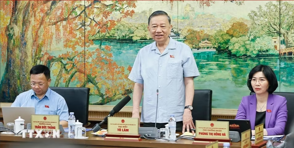 Tổng Bí thư, Chủ tịch nước Tô Lâm, Đại biểu Quốc hội Đoàn TP Hà Nội phát biểu tại cuộc họp tổ sáng nay (4/8) (ảnh: TTXVN)