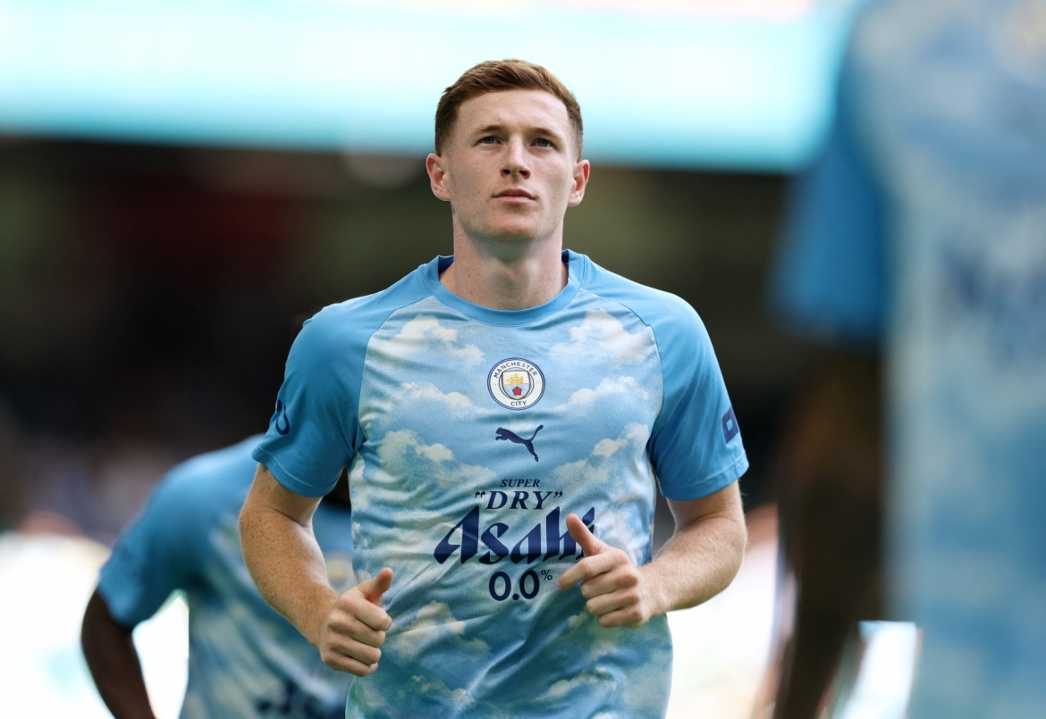 "Bom tấn" Elliot Anderson là tâm điểm chú ý trong đội hình Man City. (Ảnh: Reuters)