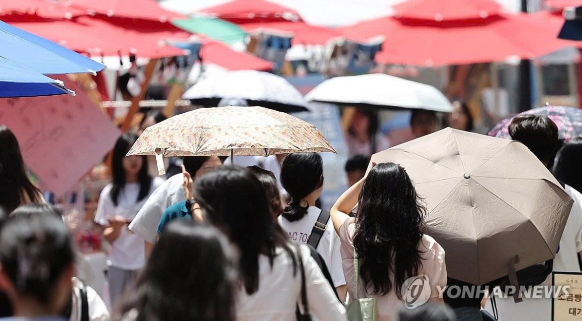 Nhiệt độ tại Hàn Quốc có thời điểm vượt qua 42 độ C. (Ảnh: Yonhap)