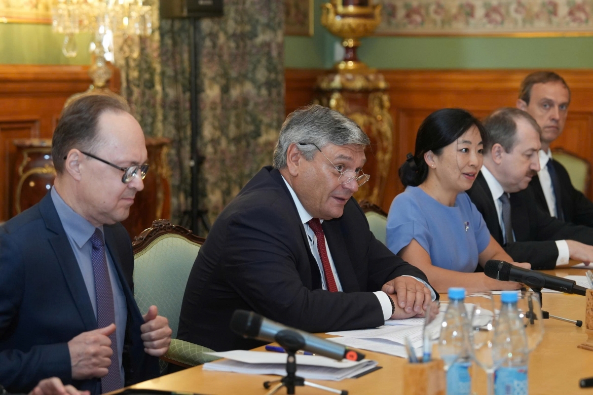 Thứ trưởng Ngoại giao Nga Andrey Rudenko khẳng định Việt Nam là đối tác tin cậy, chân thành và là một hướng ưu tiên trong chính sách đối ngoại của Nga tại khu vực châu Á - Thái Bình Dương