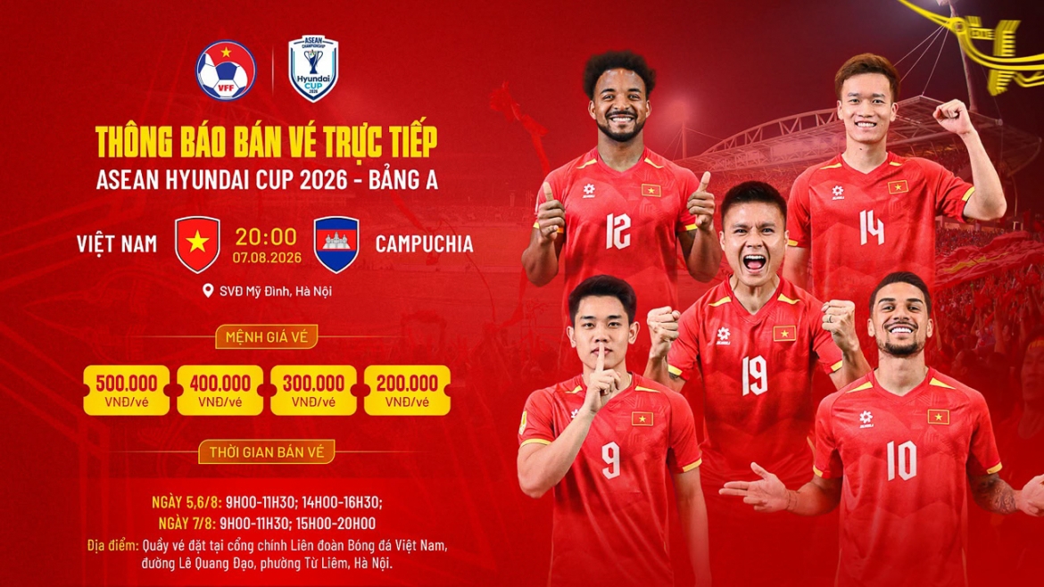 Người hâm mộ có thể mua vé trực tiếp tại quầy.