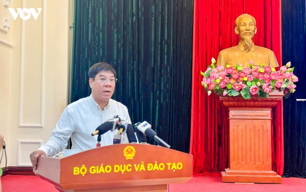Ông Huỳnh Văn Chương, Cục trưởng Cục Quản lý Chất lượng, Bộ GD&amp;ĐT
