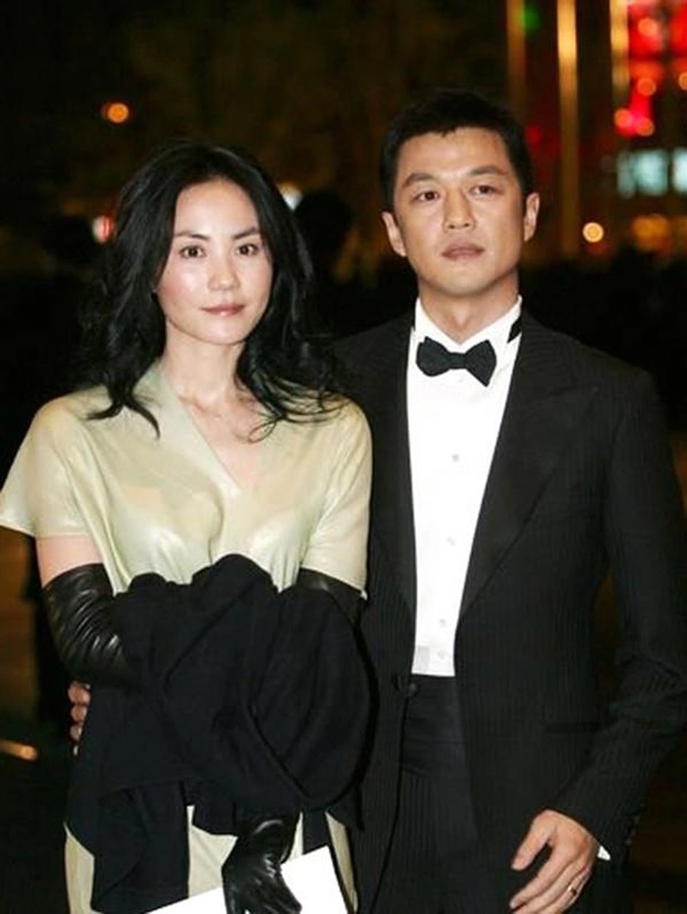 Vương Phi và Lý Á Bằng (Ảnh: Weibo)