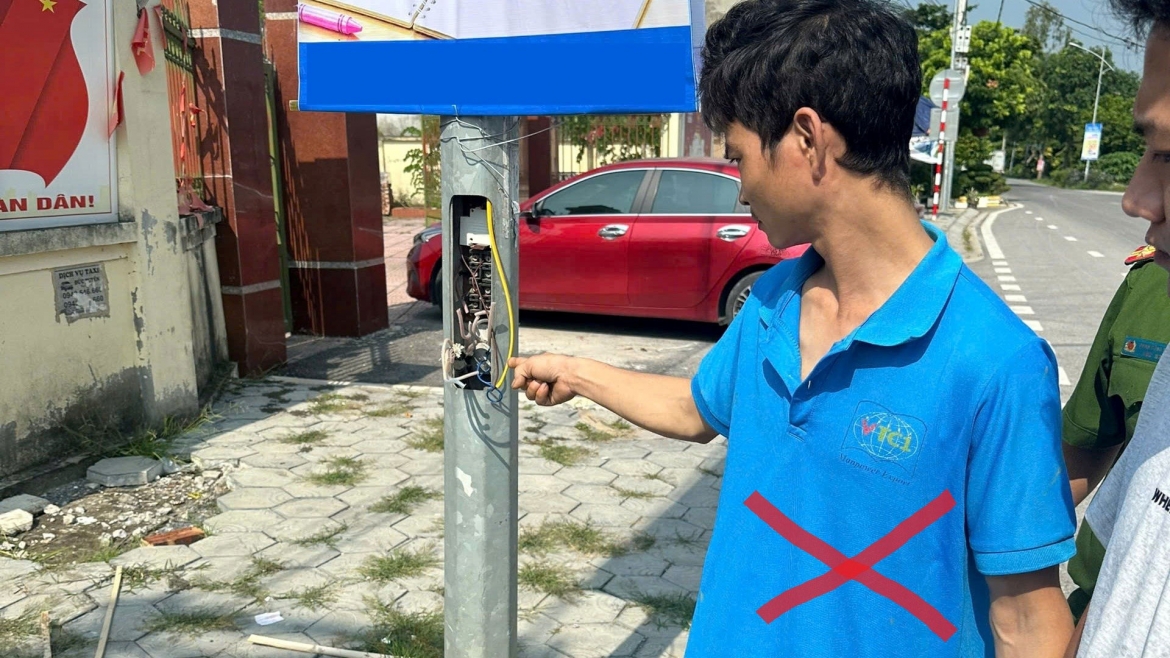 Đối tượng Nguyễn Thanh Tuyền cắt phá dây điện 22 cột đèn