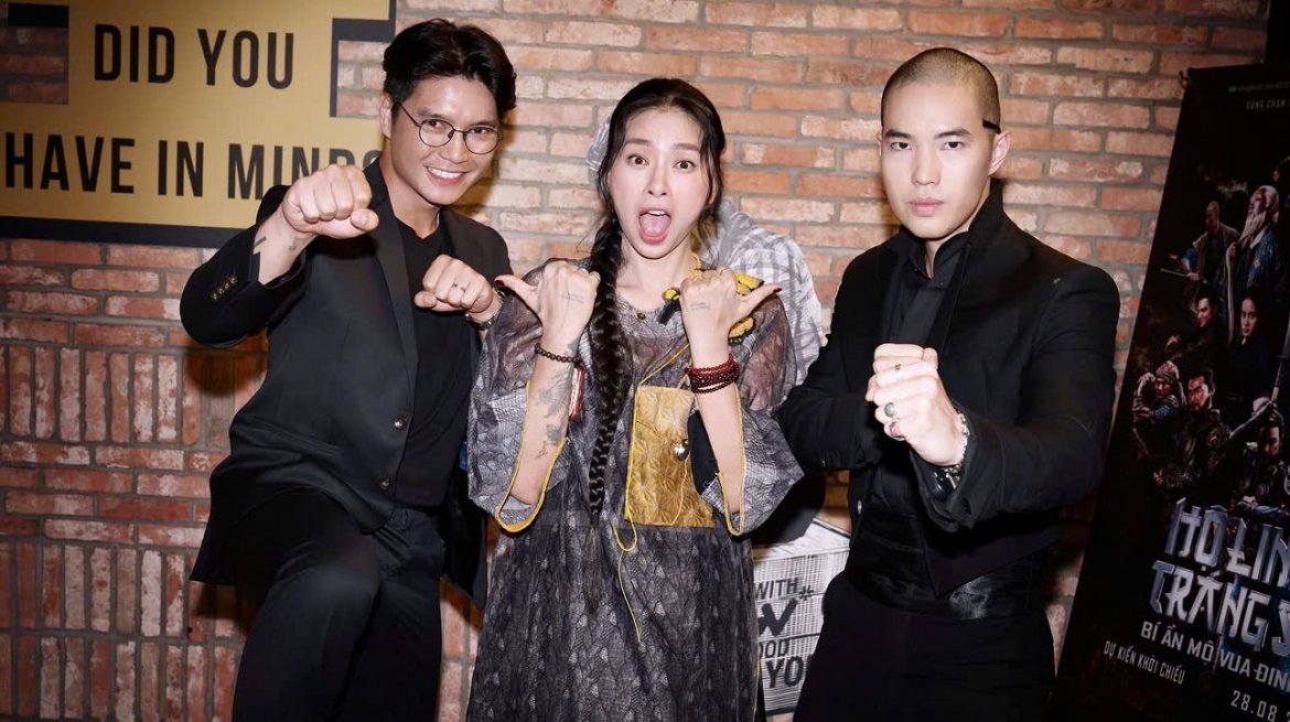 Trong quá trình chuẩn bị, Đăng Trần nhận được sự hỗ trợ từ Johnny Trí Nguyễn cùng ê-kíp hành động. Anh được hướng dẫn cách phối hợp với bạn diễn, kiểm soát khoảng cách và thực hiện các động tác trước máy quay. Ngô Thanh Vân cũng chia sẻ một số kinh nghiệm với em chồng trước khi anh bước vào dự án.