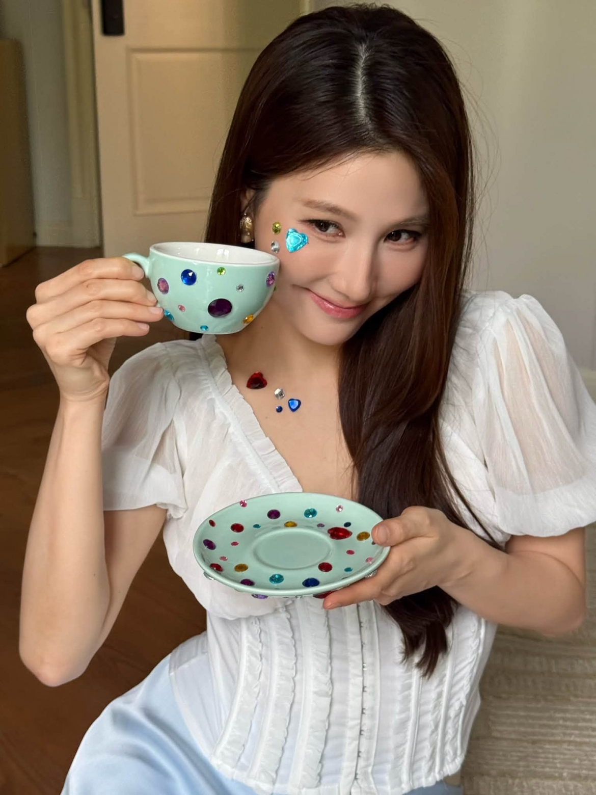 Diễm My khoe vẻ ngoài lấp lánh trong loạt ảnh mới.