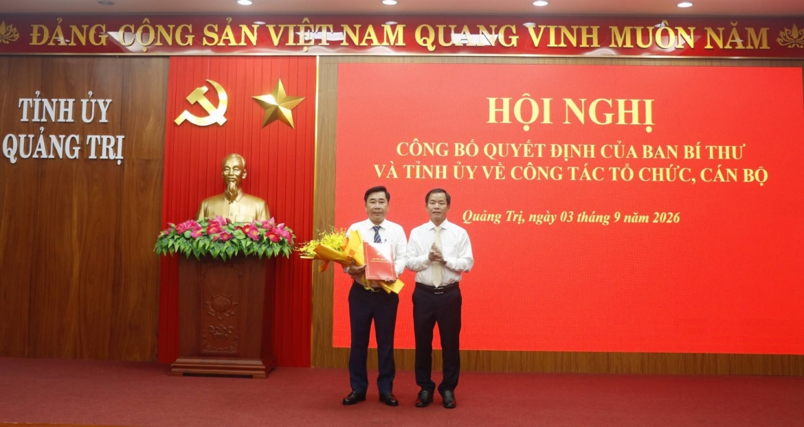 Ông Phạm Quang Long, Tỉnh ủy viên, Trưởng Ban Quản lý Khu Kinh tế tỉnh Quảng Trị được chuẩn y tham gia Ban Thường vụ Tỉnh ủy Quảng Trị.