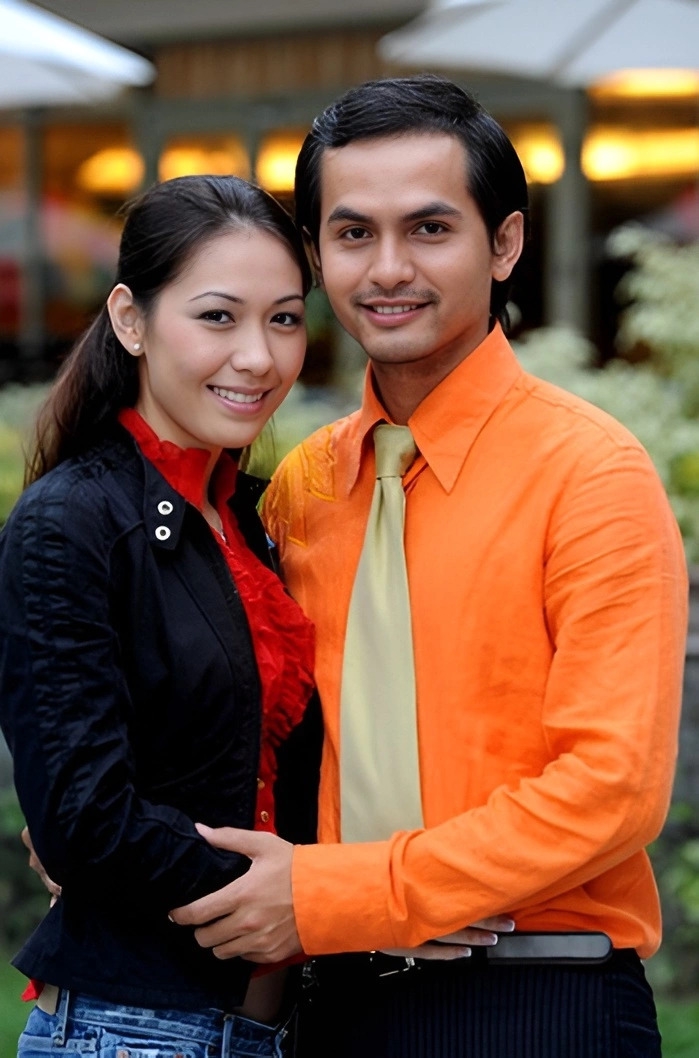 Hoa hậu Bình Phương nói đã hoàn tất nghĩa vụ thi hành án trong vụ tranh chấp di sản của diễn viên Đức Tiến. Ngoài 3 tỷ đồng theo bản án, Bình Phương cho biết cô đưa thêm tiền để mẹ cố nghệ sĩ Đức Tiến có chi phí chuyển nhà, trước khi bà bàn giao căn nhà ở Thủ Đức.