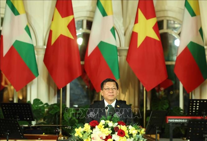 Tổng thống Cộng hòa Liên bang Myanmar Min Aung Hlaing phát biểu (Ảnh: Thống Nhất/TTXVN)