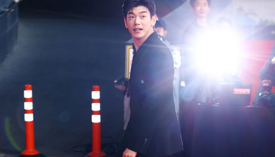 Ca sĩ kiêm diễn viên Eric Nam.
