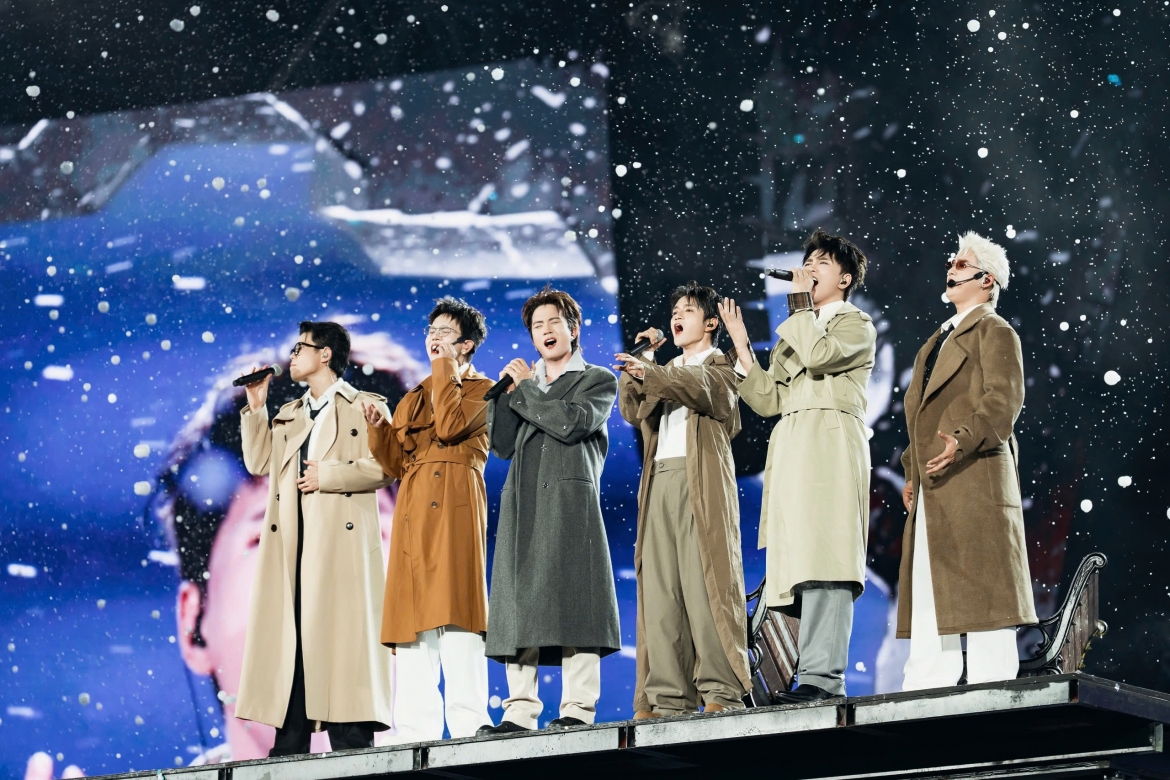 Các Anh Tài mang đến nhiều tiết mục mới trong đêm concert thứ hai.
