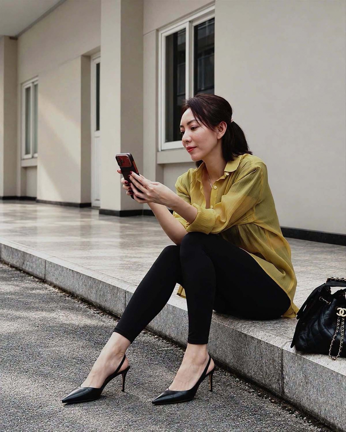 Diễn viên Thu Trang khen ông xã Tiến Luật mua quà đúng ý thích của vợ.